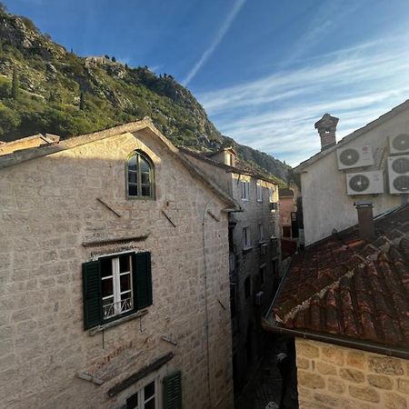 Athos Guesthouse Kotor Luaran gambar